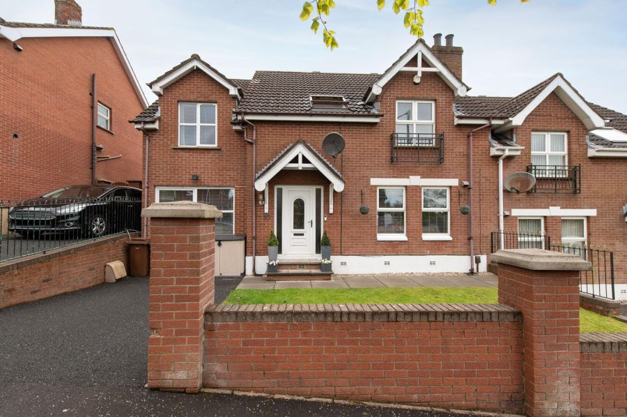 10 Mayfield Park