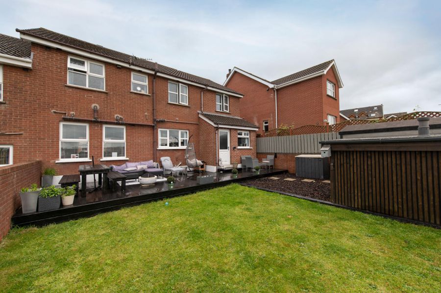 10 Mayfield Park