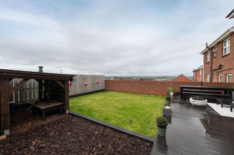 10 Mayfield Park