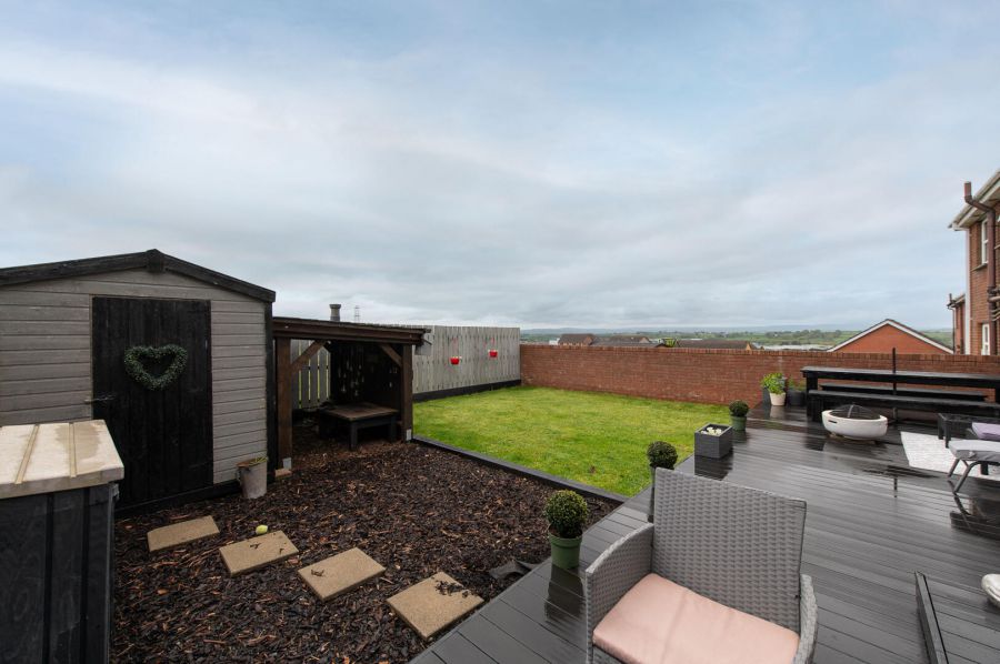 10 Mayfield Park