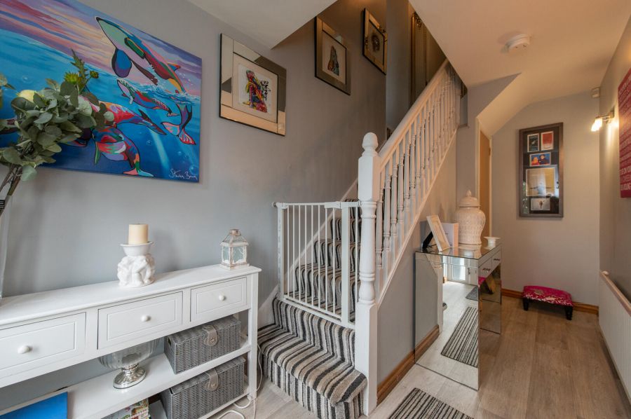 10 Mayfield Park