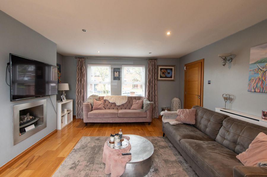 10 Mayfield Park