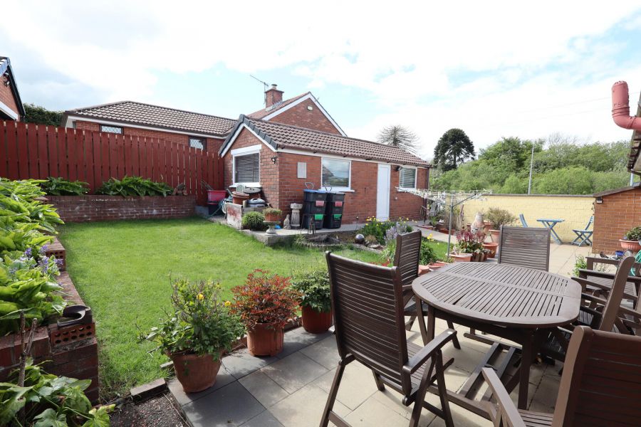 16 Waverley Road