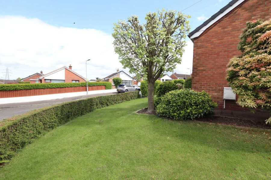 16 Waverley Road