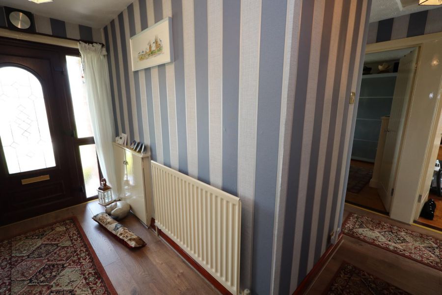16 Waverley Road