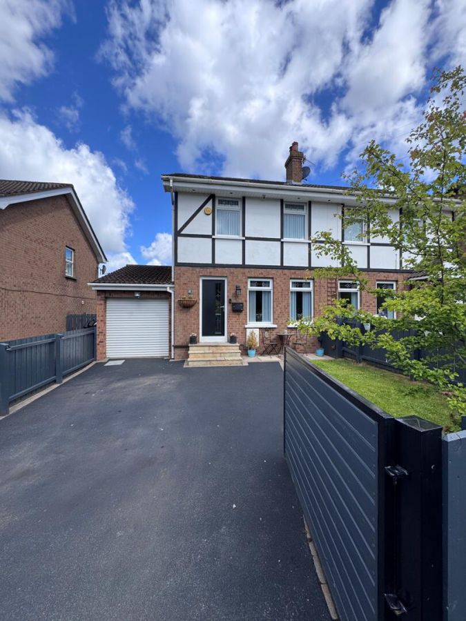 6 Beechgrove Gardens