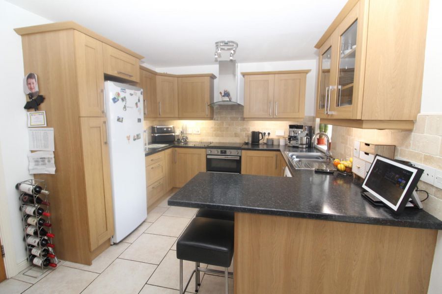 6 Beechgrove Gardens