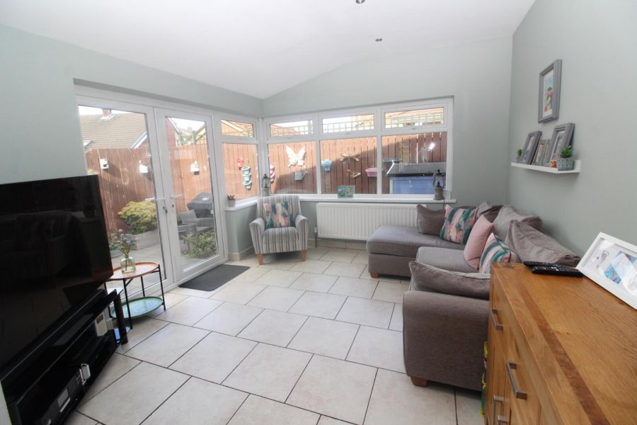 6 Beechgrove Gardens