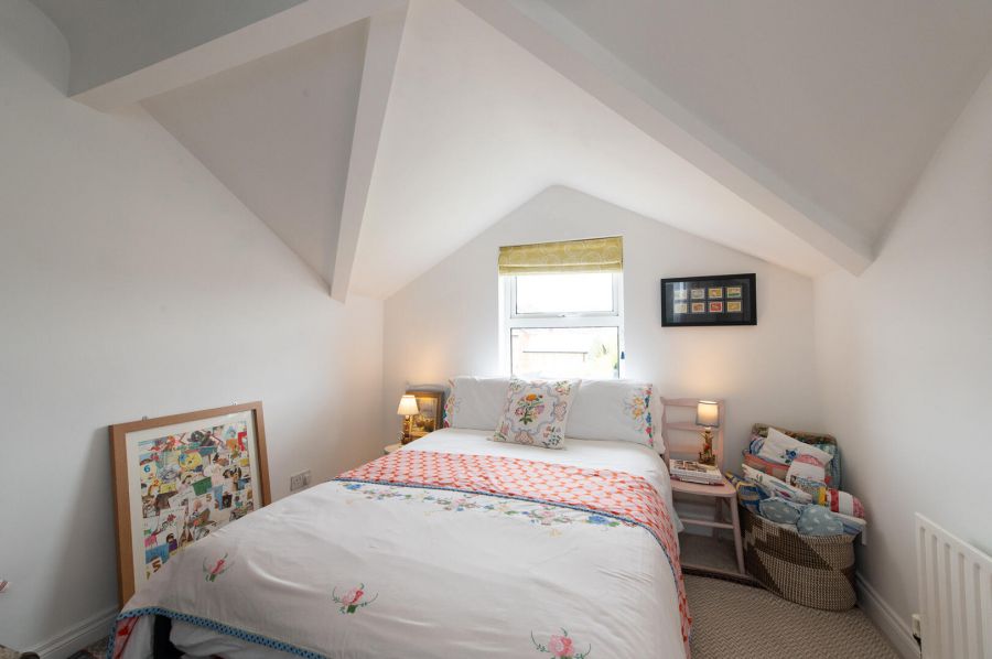 2 Berryfields Road