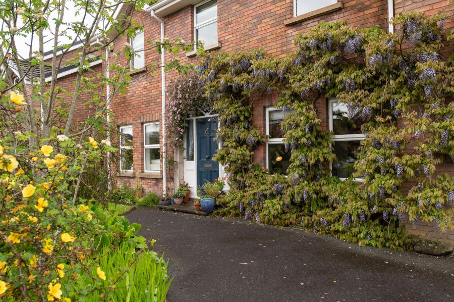 2 Berryfields Road