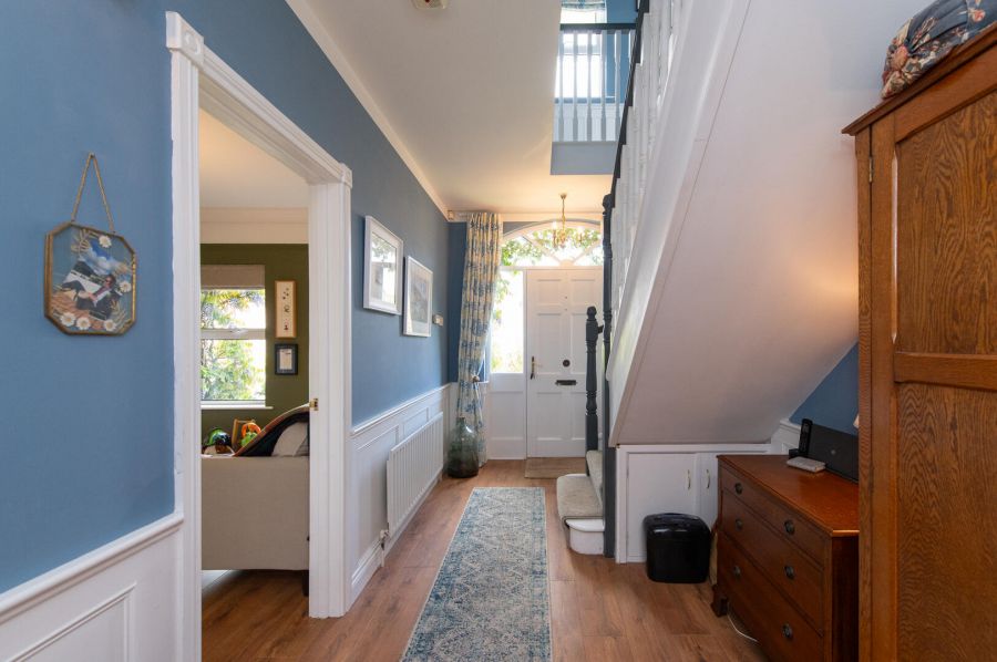 2 Berryfields Road
