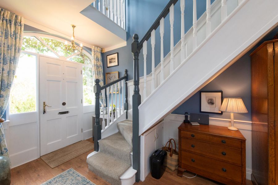 2 Berryfields Road