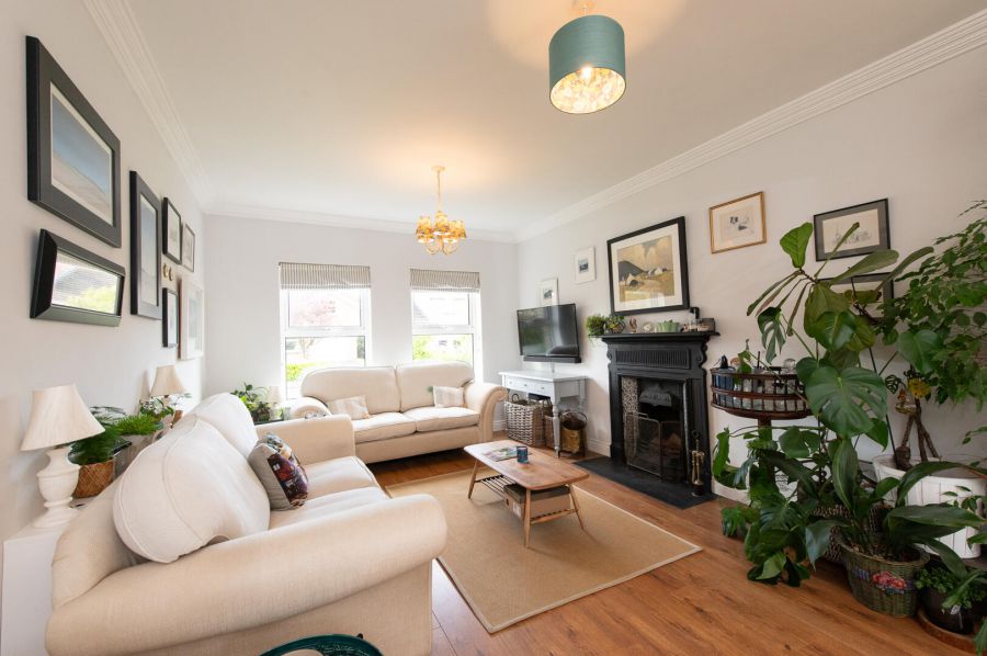 2 Berryfields Road