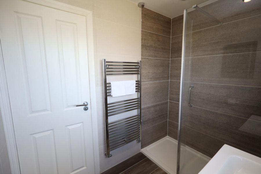 2 Fairhill Crescent
