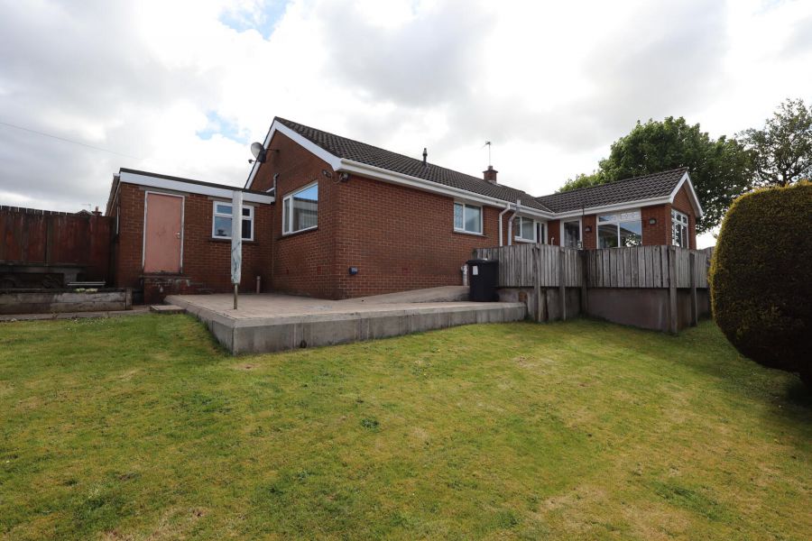 2 Fairhill Crescent