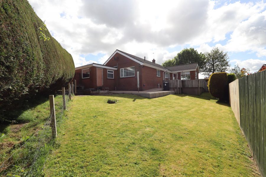 2 Fairhill Crescent
