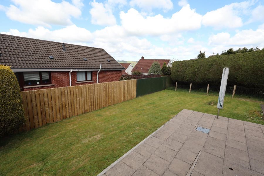 2 Fairhill Crescent