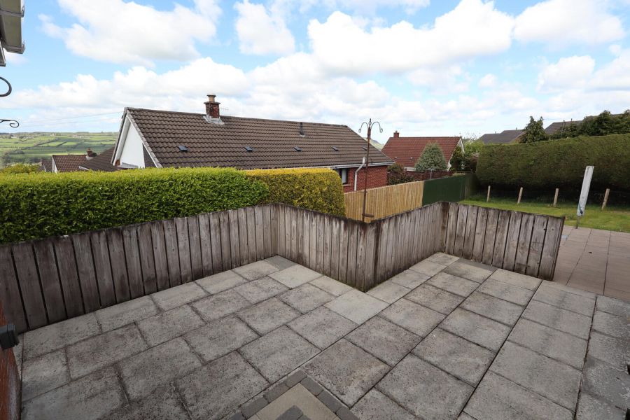 2 Fairhill Crescent