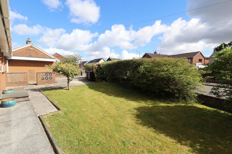 2 Fairhill Crescent