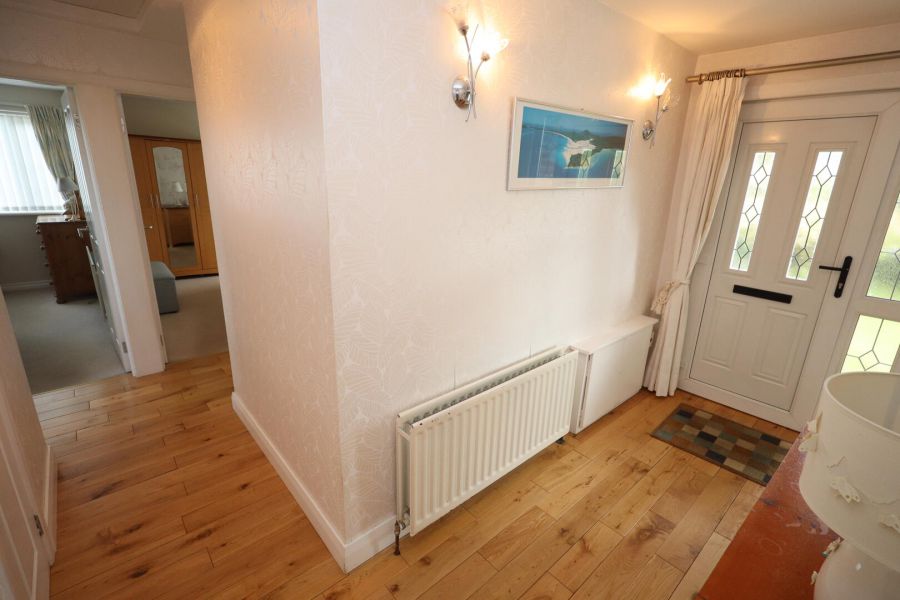2 Fairhill Crescent