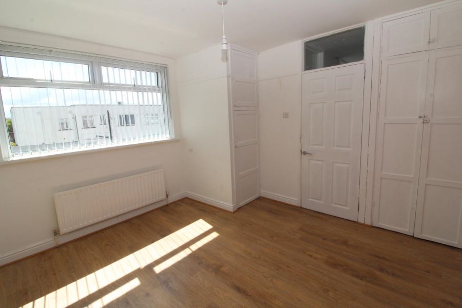 61 Kings Avenue