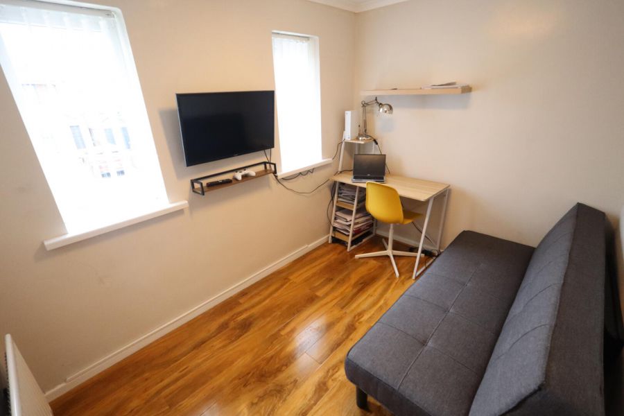 26 Liscoole Park