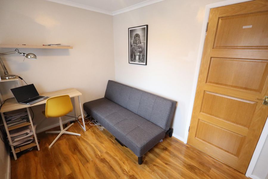 26 Liscoole Park