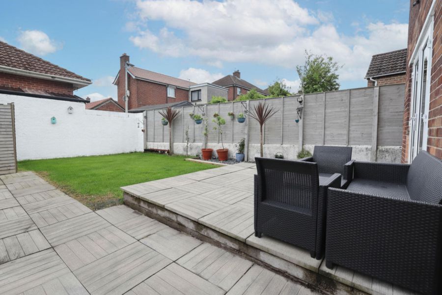 26 Liscoole Park
