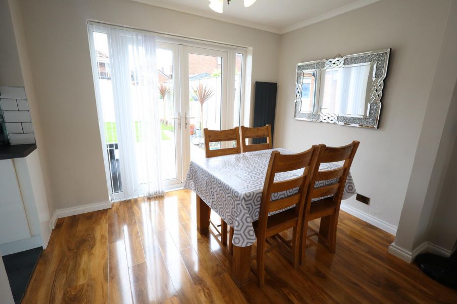 26 Liscoole Park