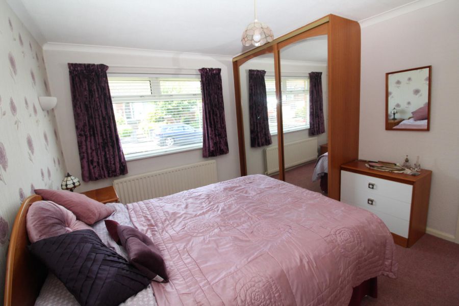 11 Waverley Road