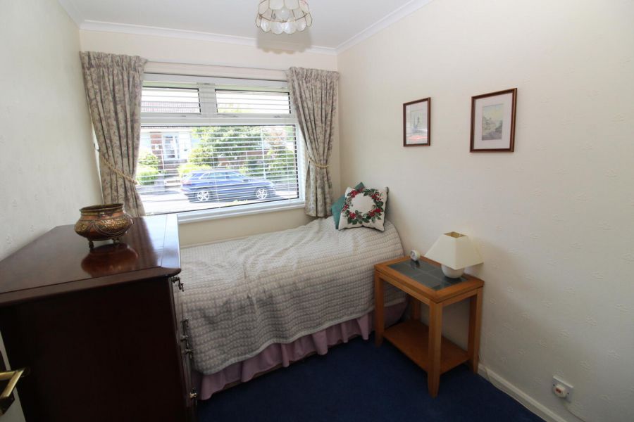 11 Waverley Road