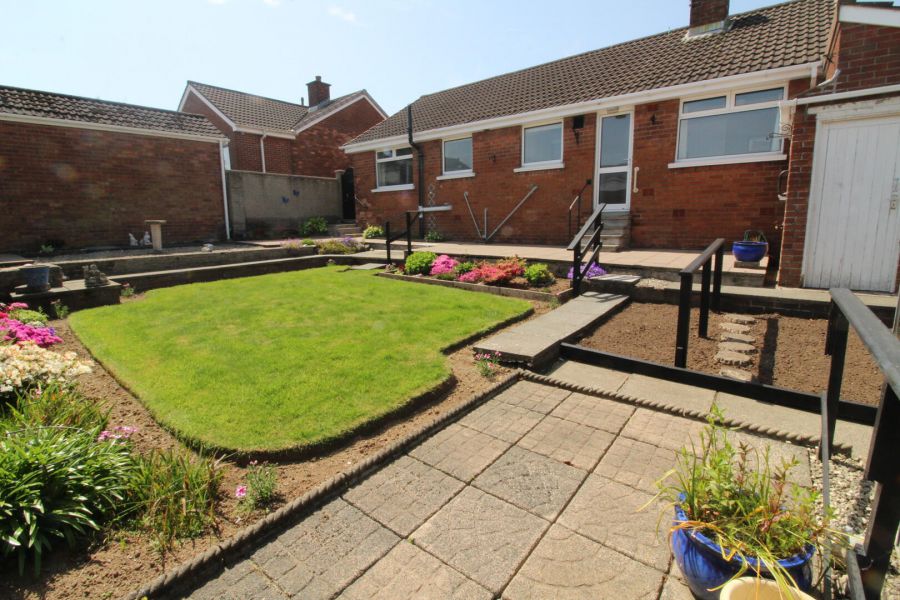 11 Waverley Road