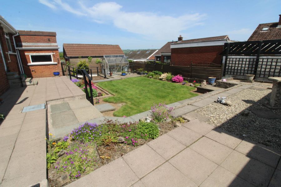 11 Waverley Road
