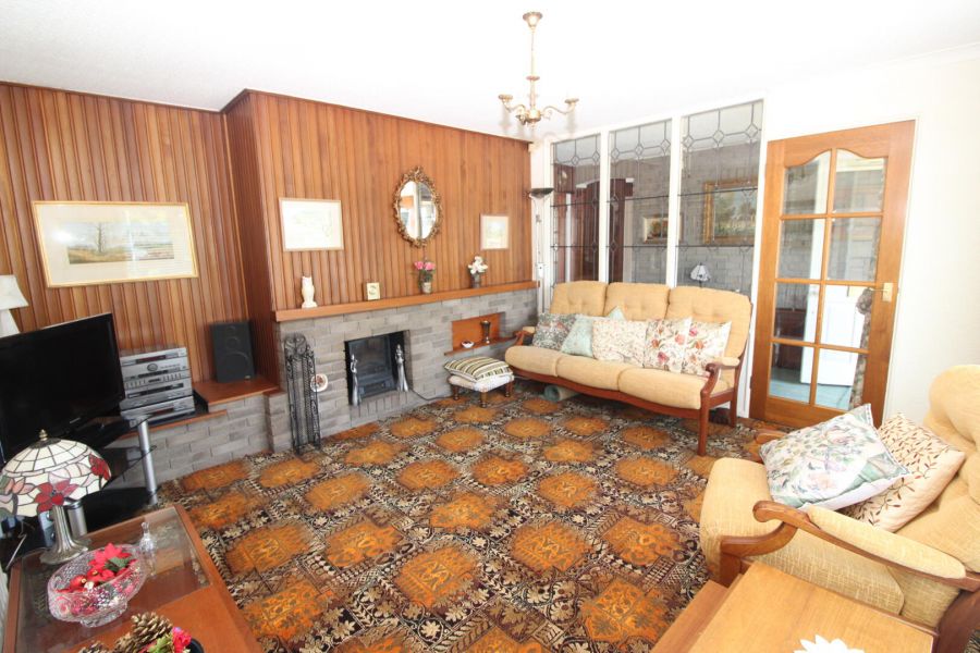 11 Waverley Road