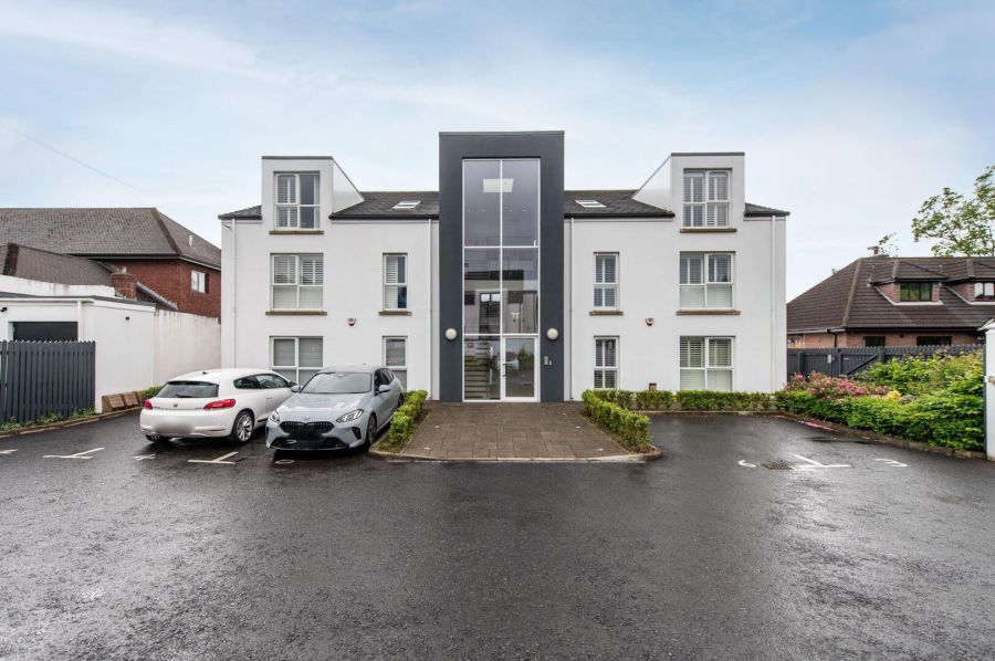 Apt 6 Wavecrest, Shore Road