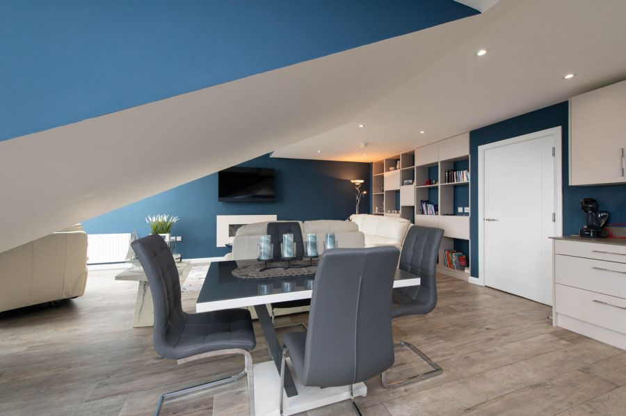 Apt 6 Wavecrest, Shore Road
