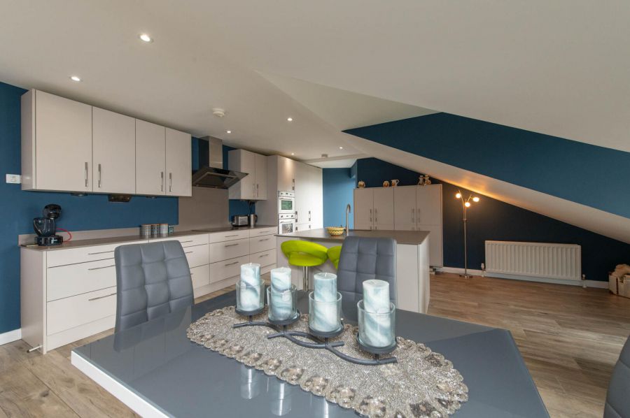 Apt 6 Wavecrest, Shore Road