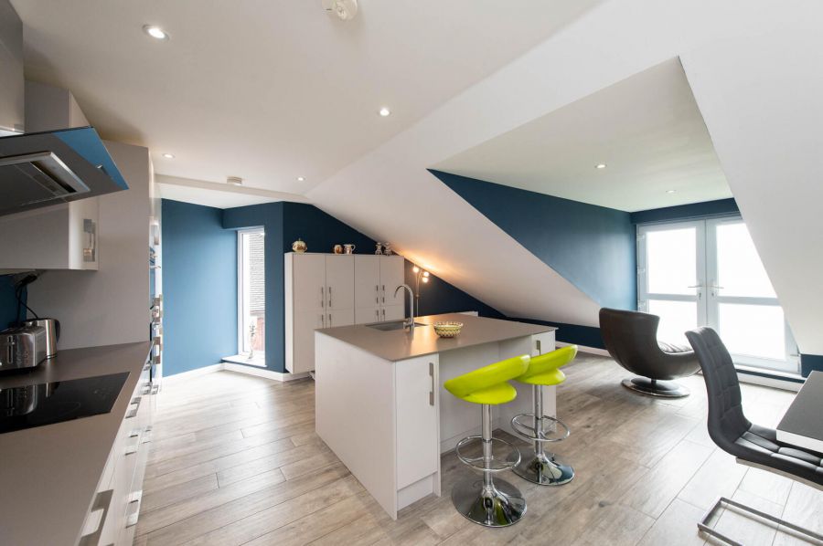Apt 6 Wavecrest, Shore Road