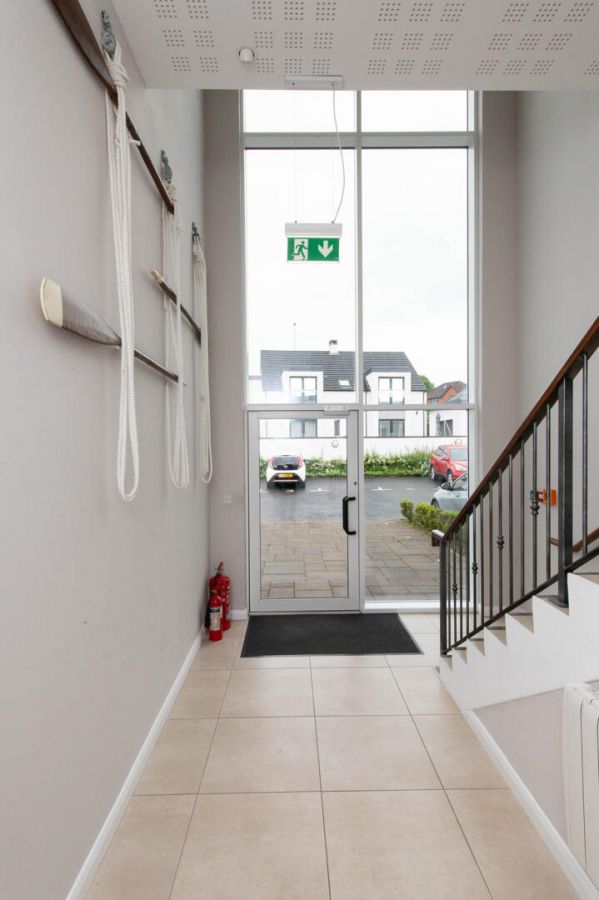 Apt 6 Wavecrest, Shore Road