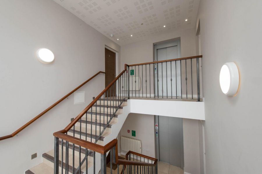 Apt 6 Wavecrest, Shore Road
