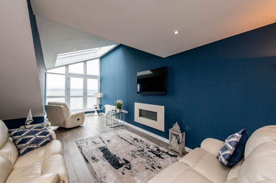 Apt 6 Wavecrest, Shore Road