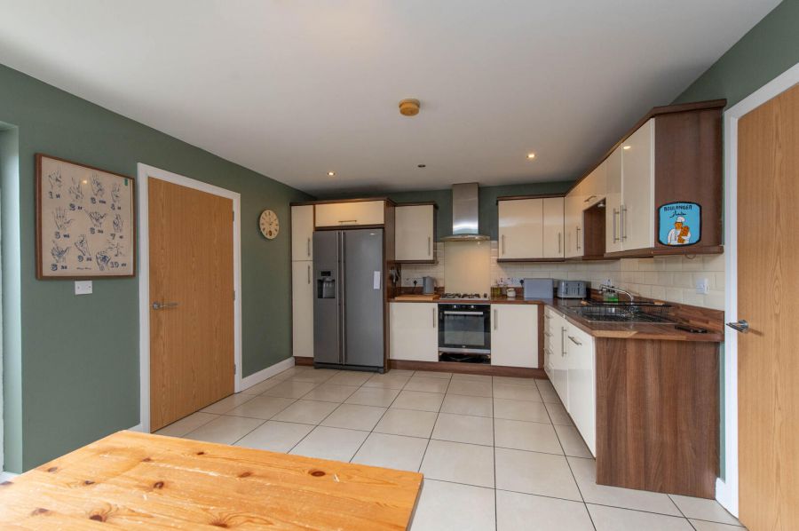 43 Loughshore Courtyard