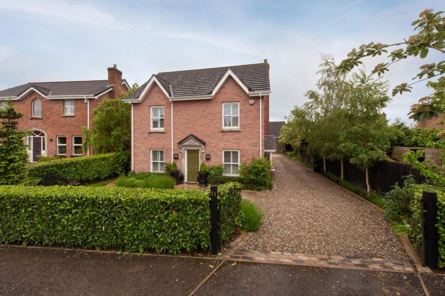 11 Berryfields Road