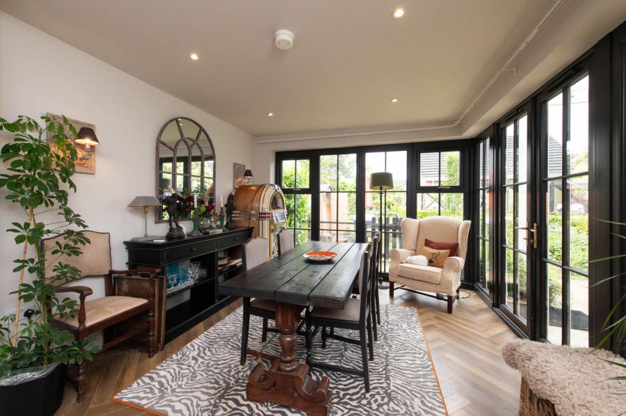 11 Berryfields Road