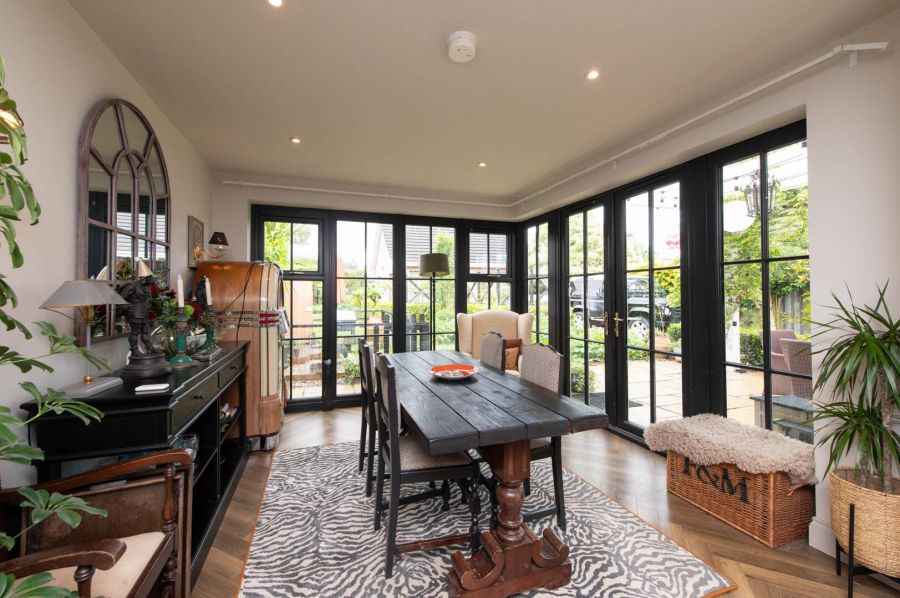 11 Berryfields Road