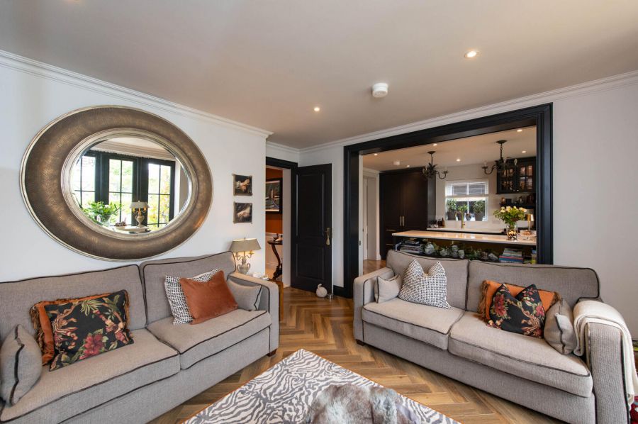 11 Berryfields Road