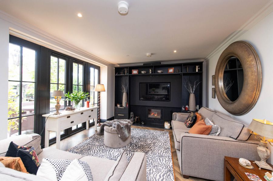 11 Berryfields Road