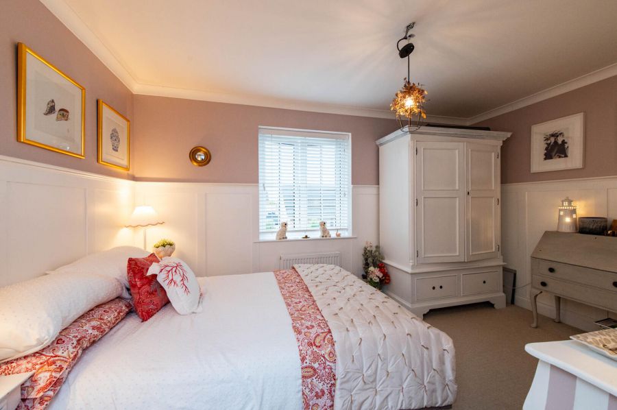 11 Berryfields Road