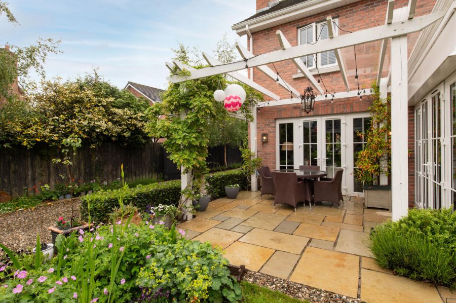 11 Berryfields Road