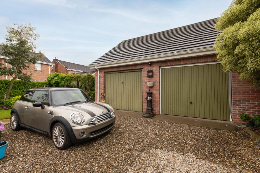 11 Berryfields Road
